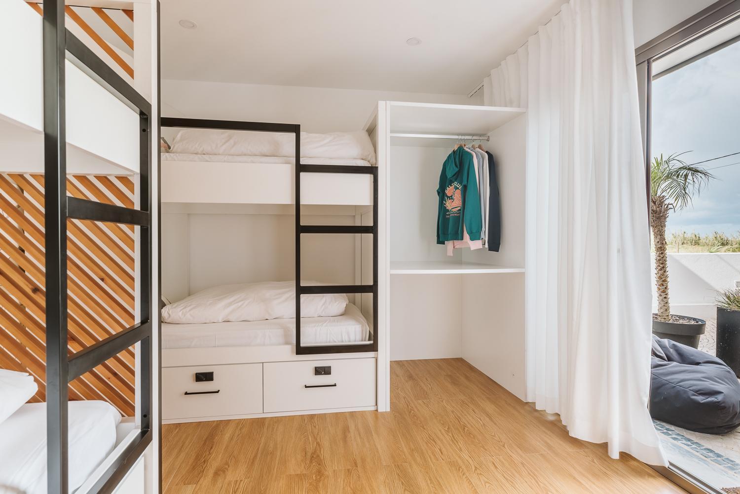 The Salty Pelican Yoga & Surf Retreat Peniche Zimmer foto